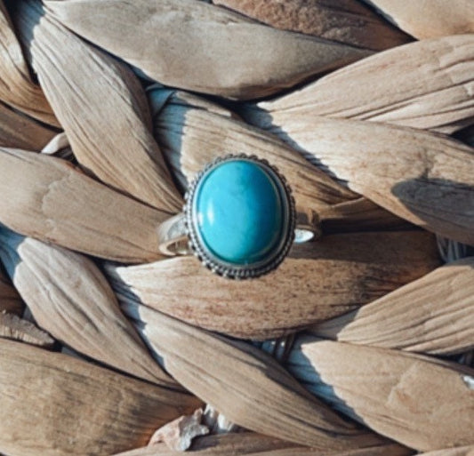 Oval Turquoise Ring